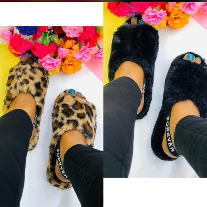 UGG inspired ( female slippers)